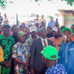 APC Youth Aspirants Hold Reconciliation Meeting, Donate ₦30 Million and 300 Bags of Rice.